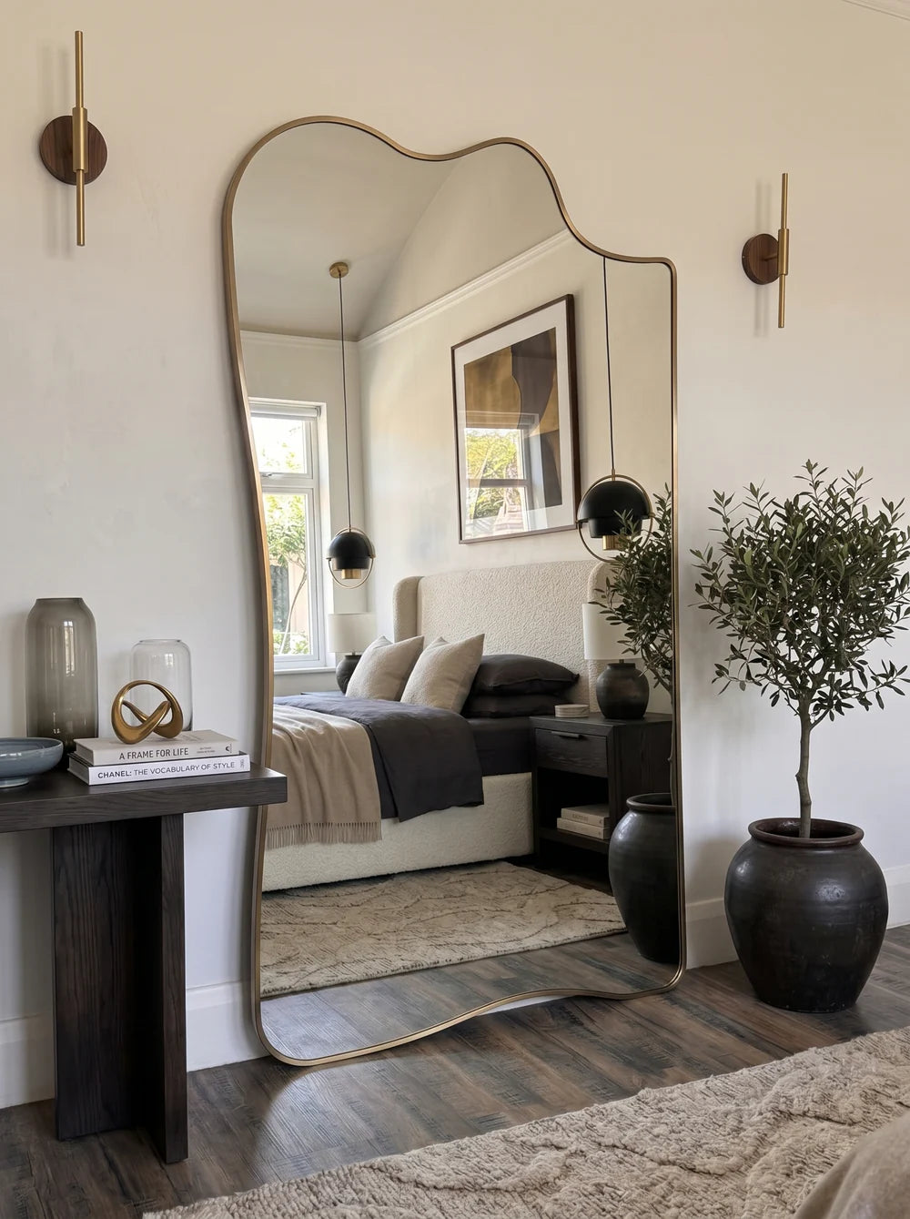 MUNLER full-length leaning mirror in champagne gold